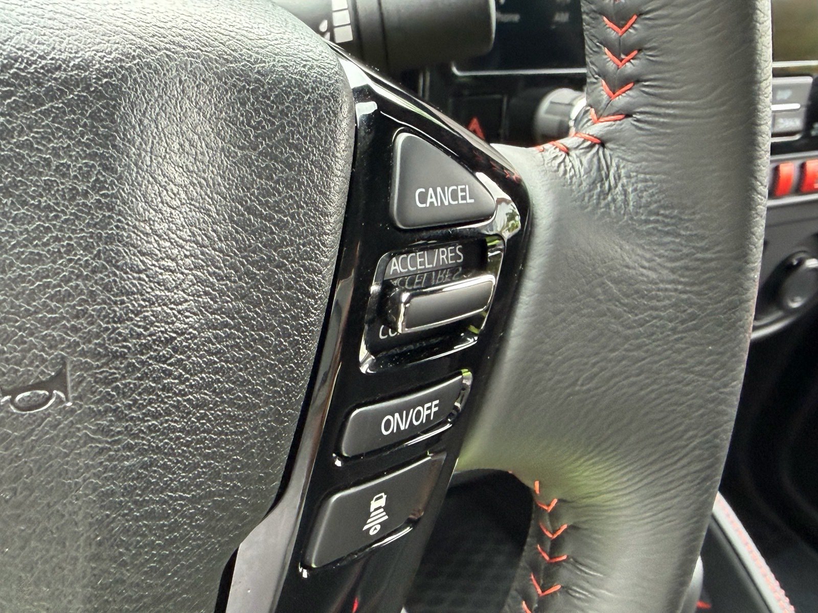 Certified 2025 Nissan Frontier Pro-X RWD image 29