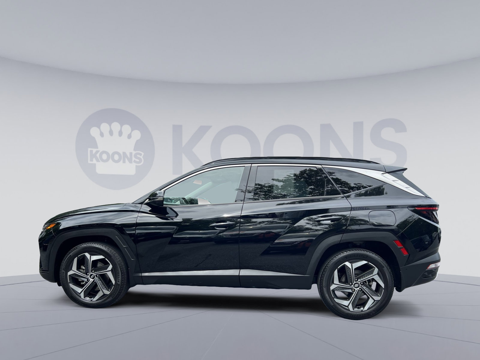 Used 2022 Hyundai Tucson Limited w/ Cargo Package AWD/4WD image 7