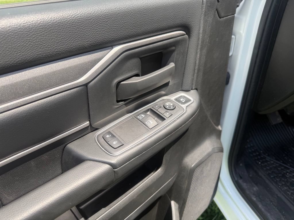 New 2024 RAM 5500 Tradesman RWD image 15
