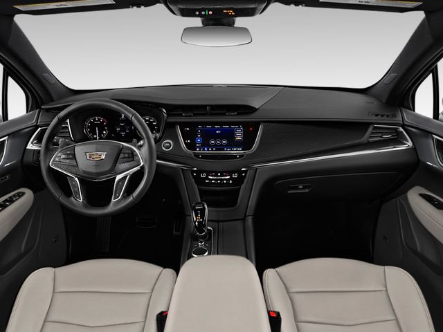 Used 2024 Cadillac XT5 Sportv w/ Platinum Package AWD/4WD image 3