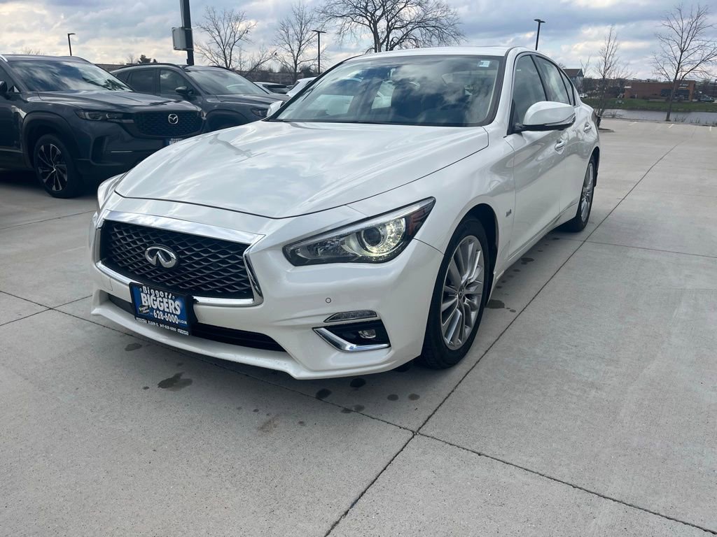 Used 2018 INFINITI Q50 Luxe w/ Sensory Package (Luxe) image 4