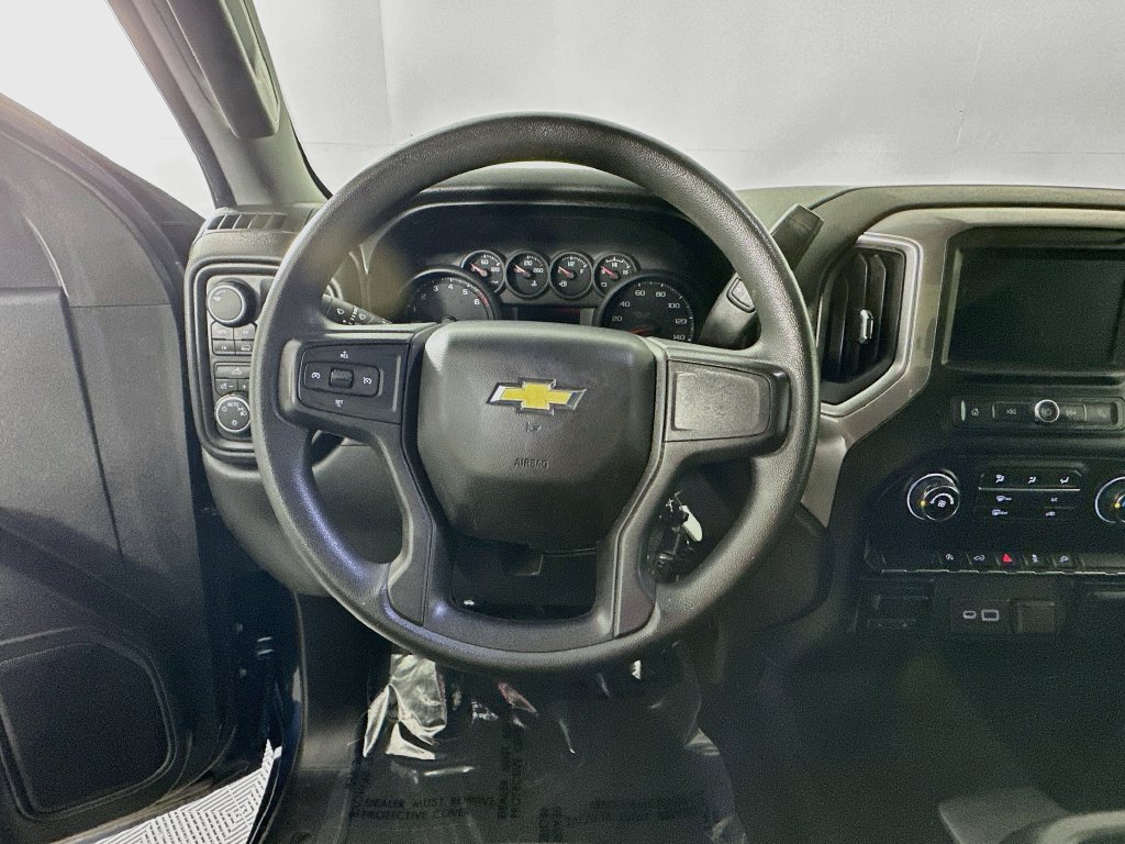 Used 2021 Chevrolet Silverado 1500 Custom w/ LPO, Dark Essentials Package AWD/4WD image 18