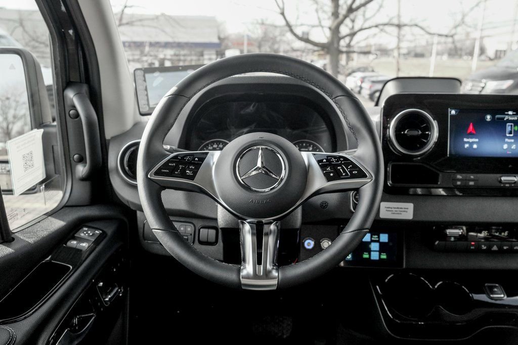 New 2025 Mercedes-Benz Sprinter 3500 image 25