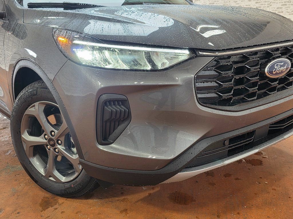 New 2026 Ford Escape ST-Line w/ Tech Pack #1 image 10