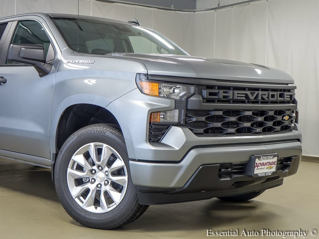 New 2026 Chevrolet Silverado 1500 Custom AWD/4WD video 3