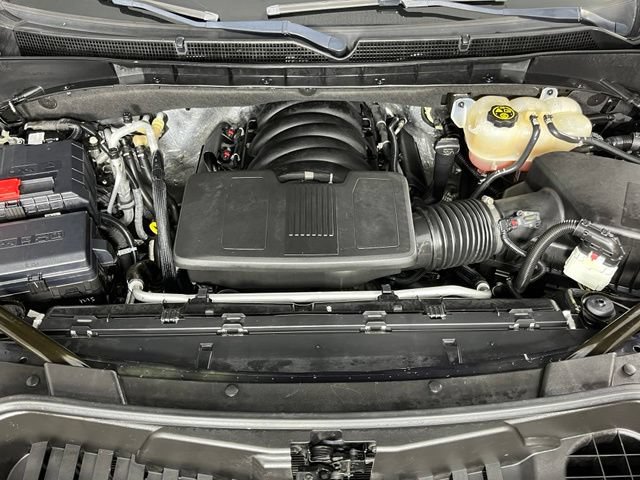 Used 2023 GMC Yukon AT4 w/ LPO, Floor Liner Package AWD/4WD image 10