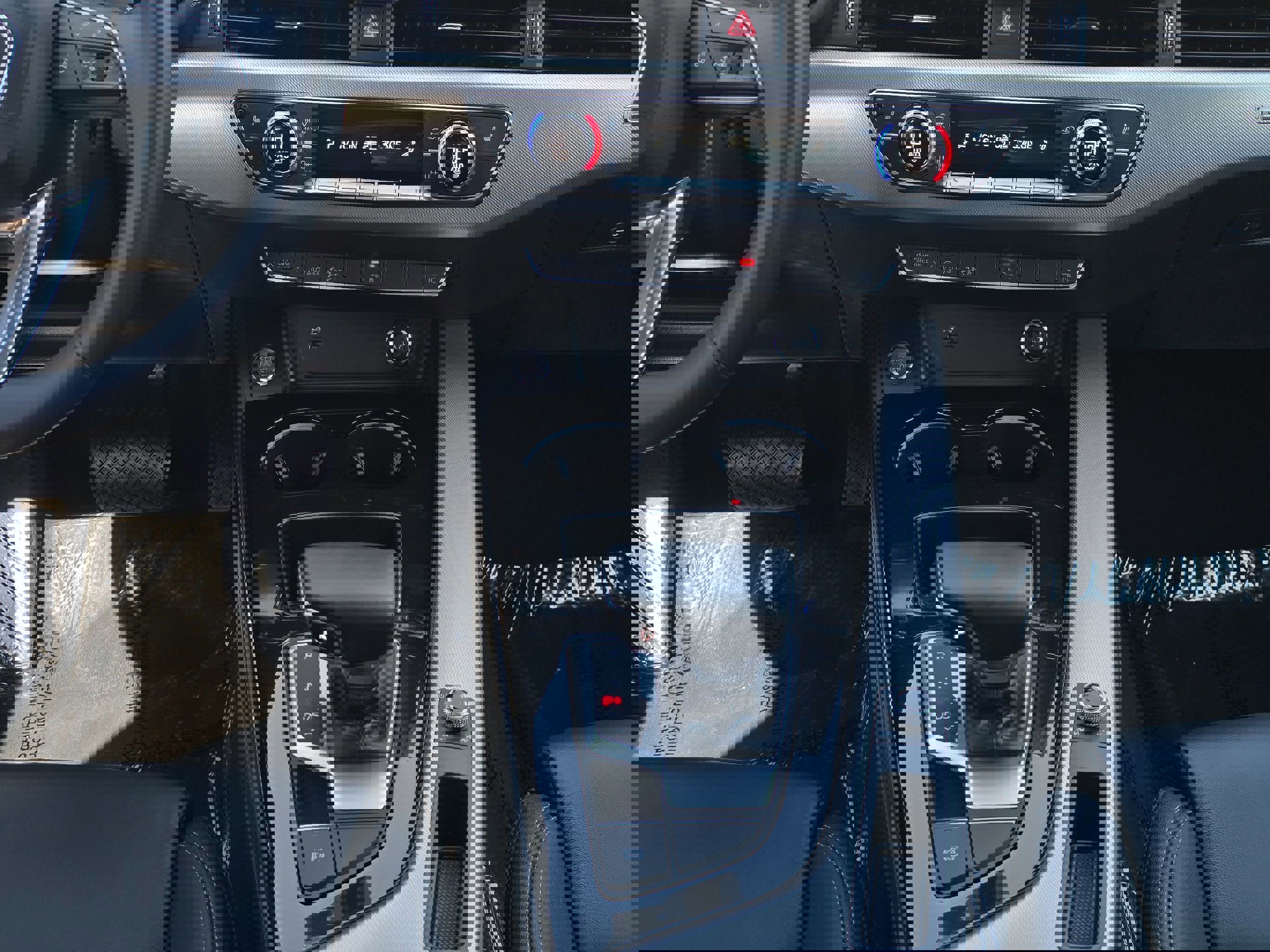 Used 2025 Audi A5 2.0T Premium Plus image 28