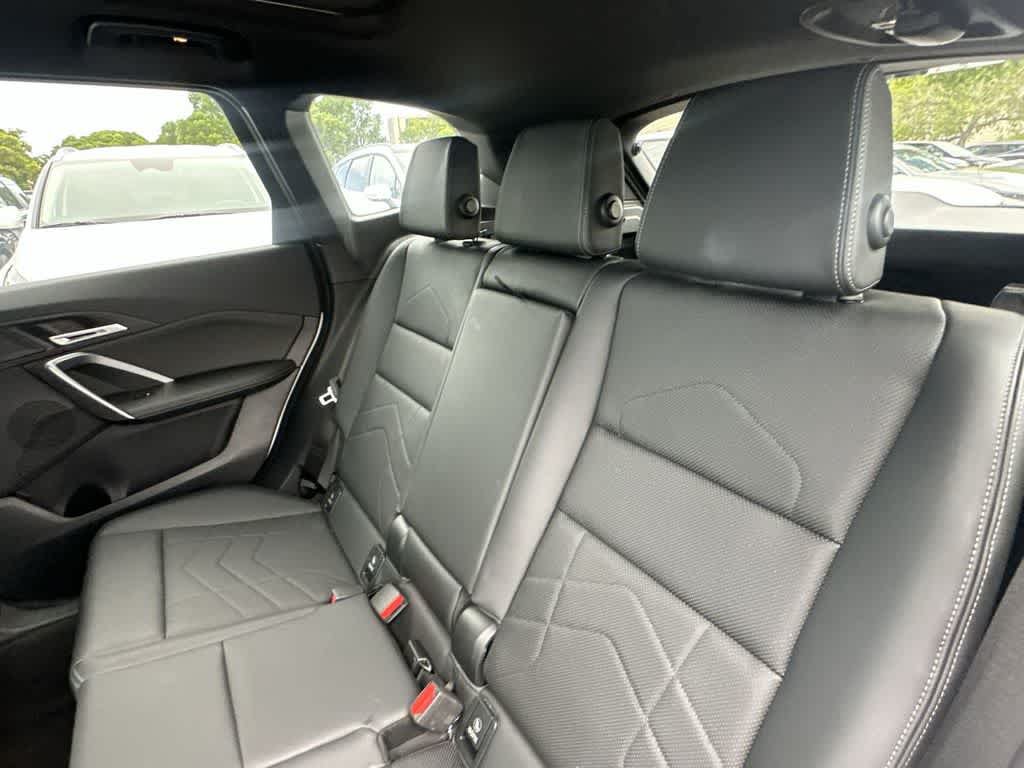 Used 2025 BMW X1 xDrive28i AWD/4WD image 15