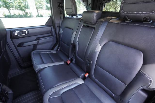 Used 2025 Ford Bronco Outer Banks AWD/4WD image 26