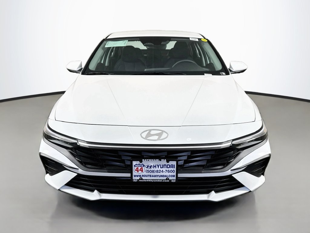 New 2026 Hyundai Elantra SE FWD image 11