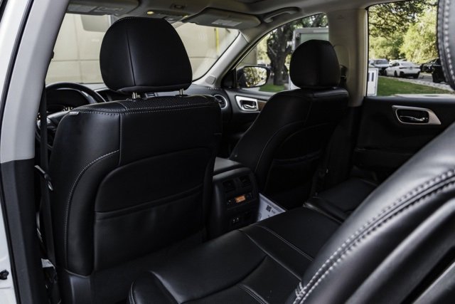 Used 2019 Nissan Pathfinder Platinum image 22