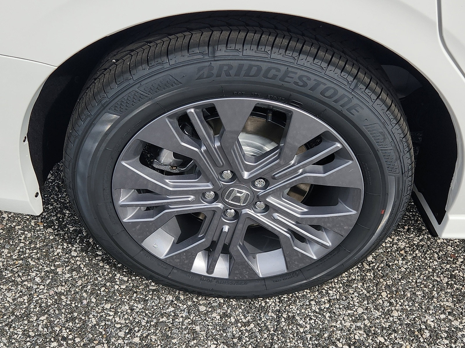 New 2026 Honda Odyssey Touring image 5