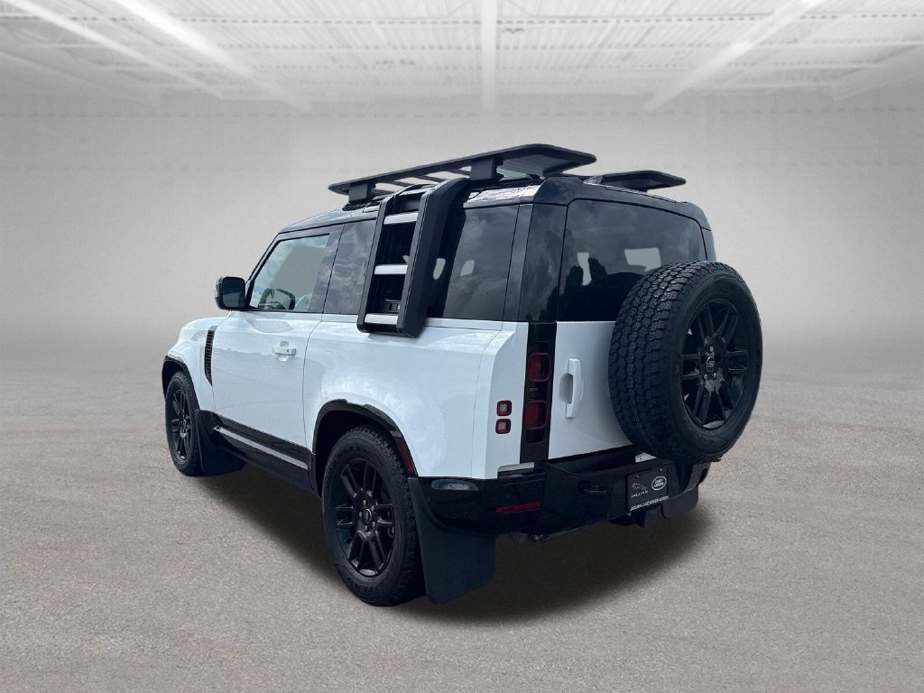 Used 2023 Land Rover Defender 90 X-Dynamic SE AWD/4WD image 3