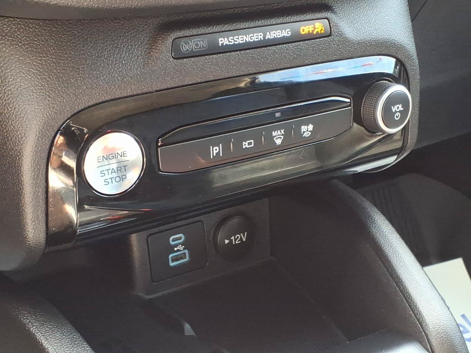 Certified 2023 Ford Escape Platinum AWD/4WD image 20
