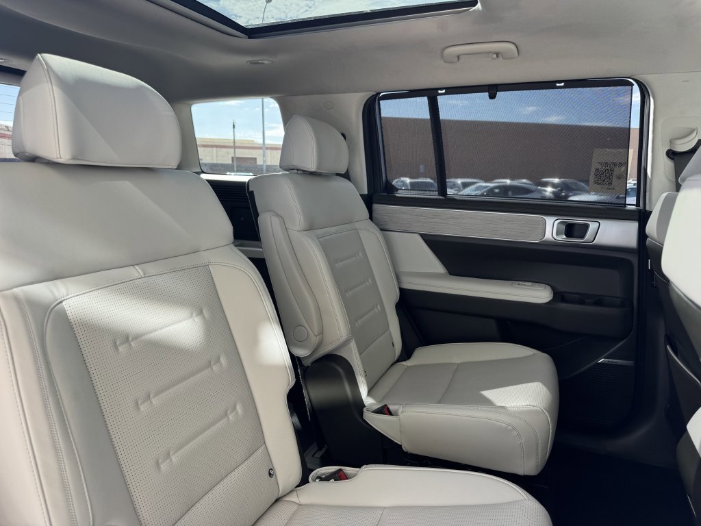 Used 2024 Hyundai Santa Fe Calligraphy image 45