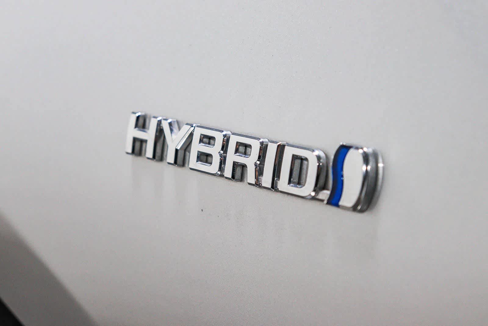 Certified 2022 Toyota Prius LE FWD image 14