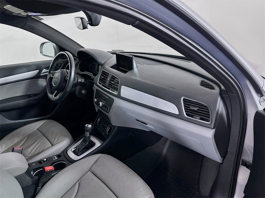 Used 2018 Audi Q3 2.0T Premium image 28