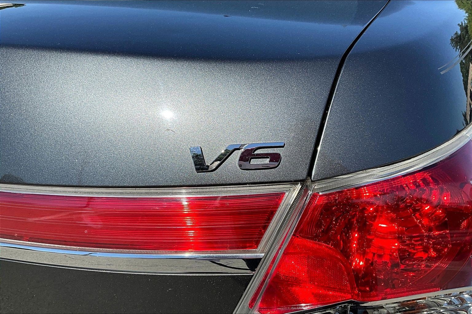 Used 2011 Honda Accord EX-L image 24