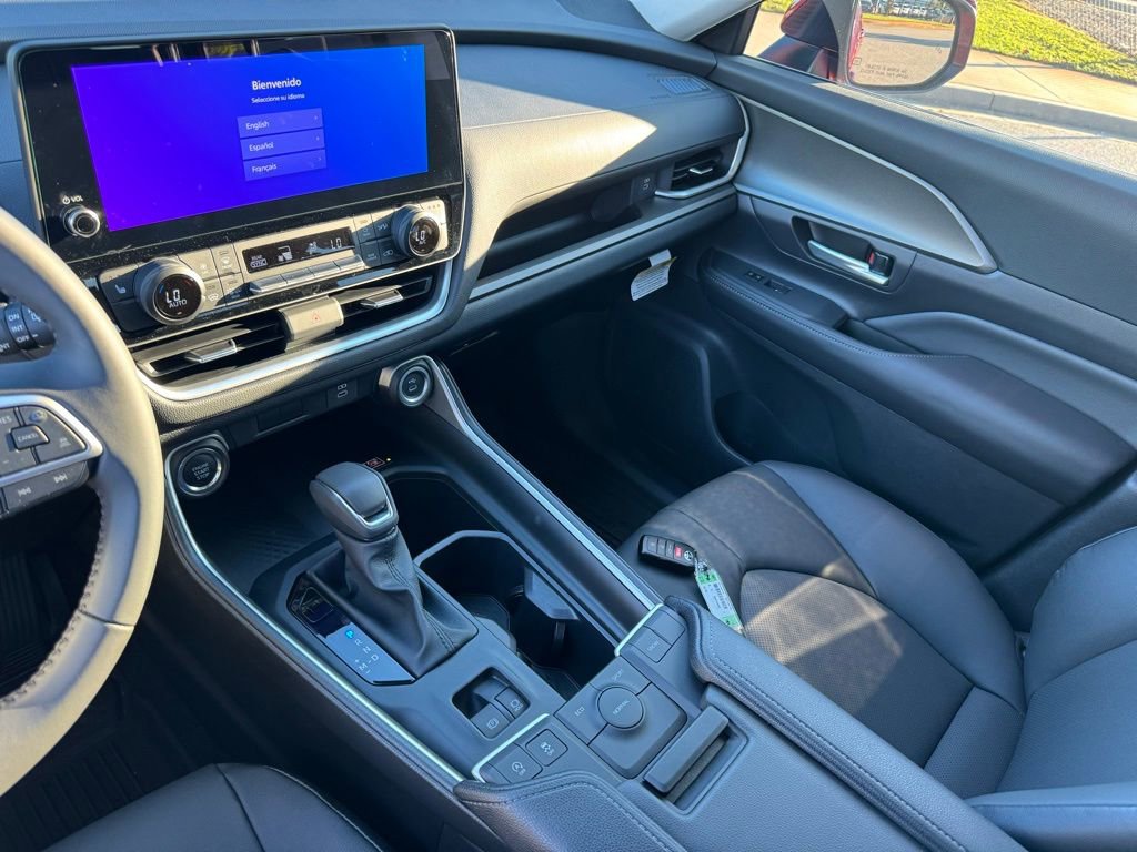 Used 2025 Toyota Grand Highlander FWD image 34