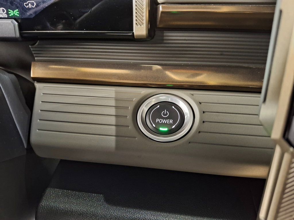 Used 2025 GMC Hummer EV 3X w/ LPO, Sport Package image 16