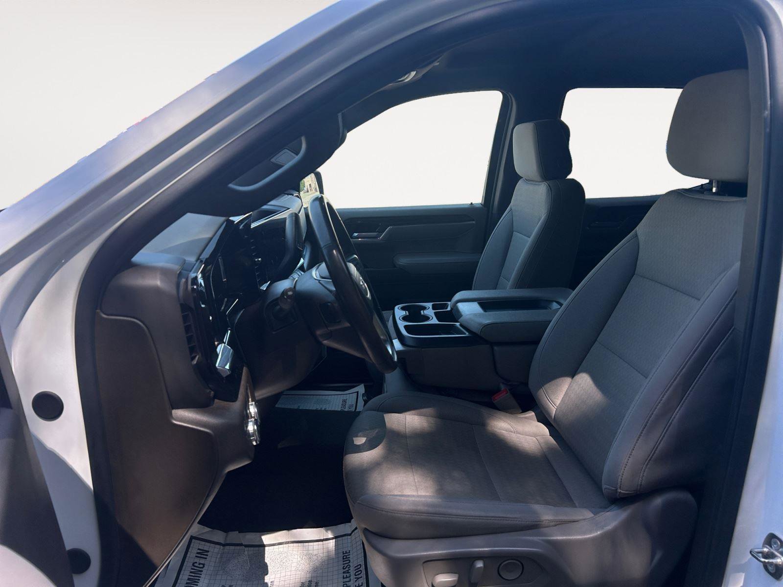 Used 2024 GMC Sierra 1500 SLE AWD/4WD image 9
