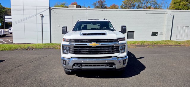 Used 2025 Chevrolet Silverado 3500 LT w/ Safety Package AWD/4WD image 2