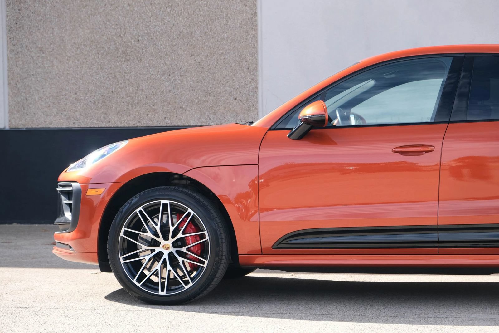 Used 2022 Porsche Macan GTS AWD/4WD image 7