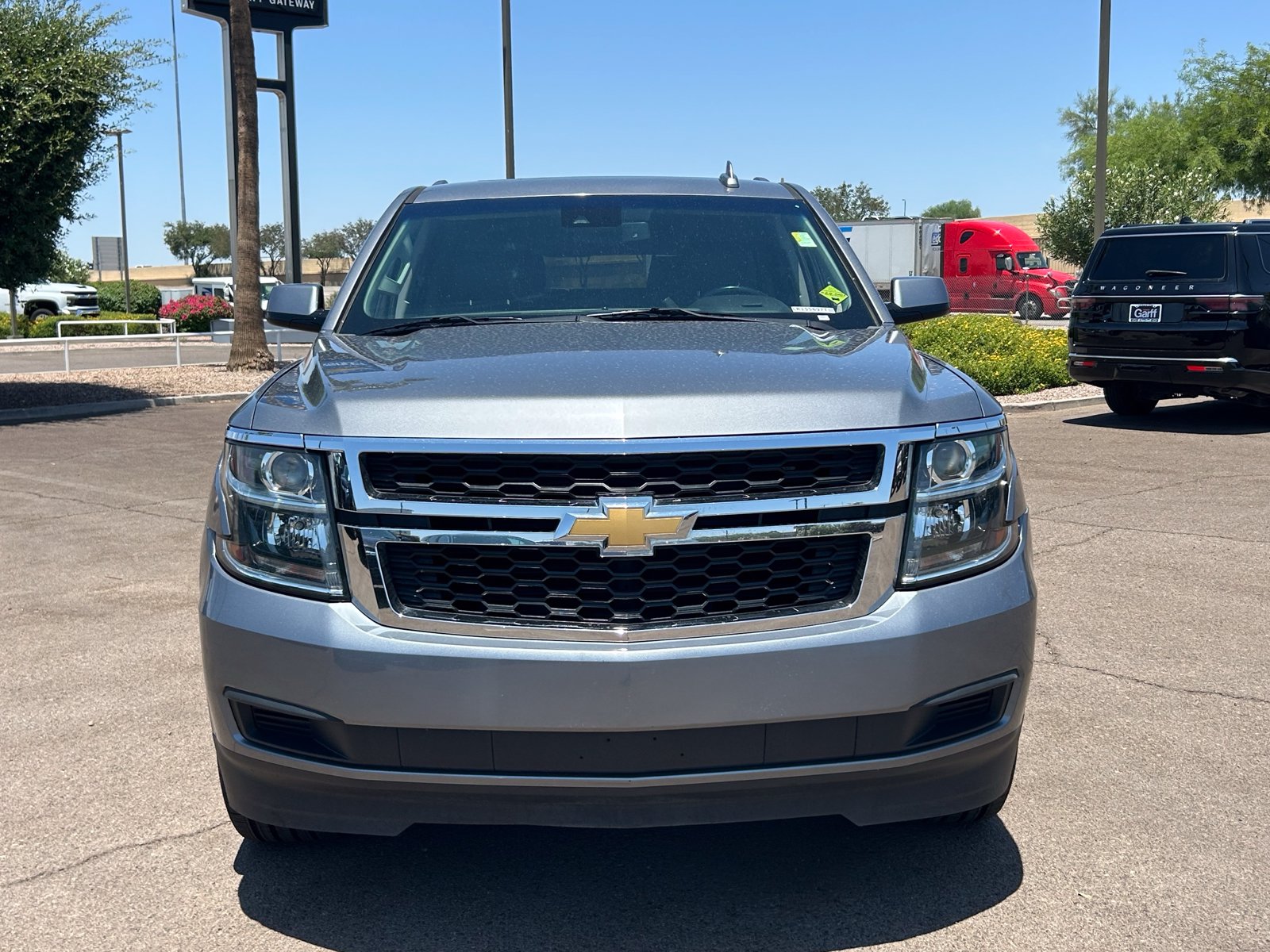 Used 2020 Chevrolet Suburban LT AWD/4WD image 8