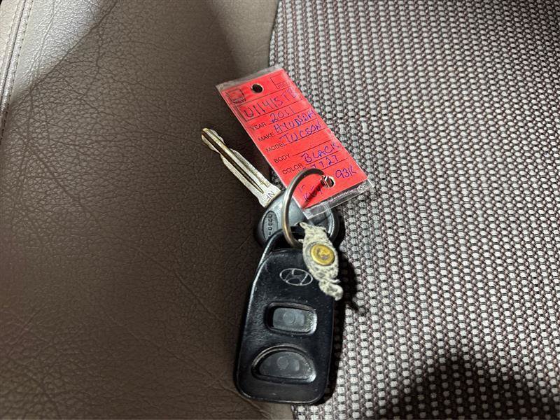 Used 2011 Hyundai Tucson GLS FWD image 26