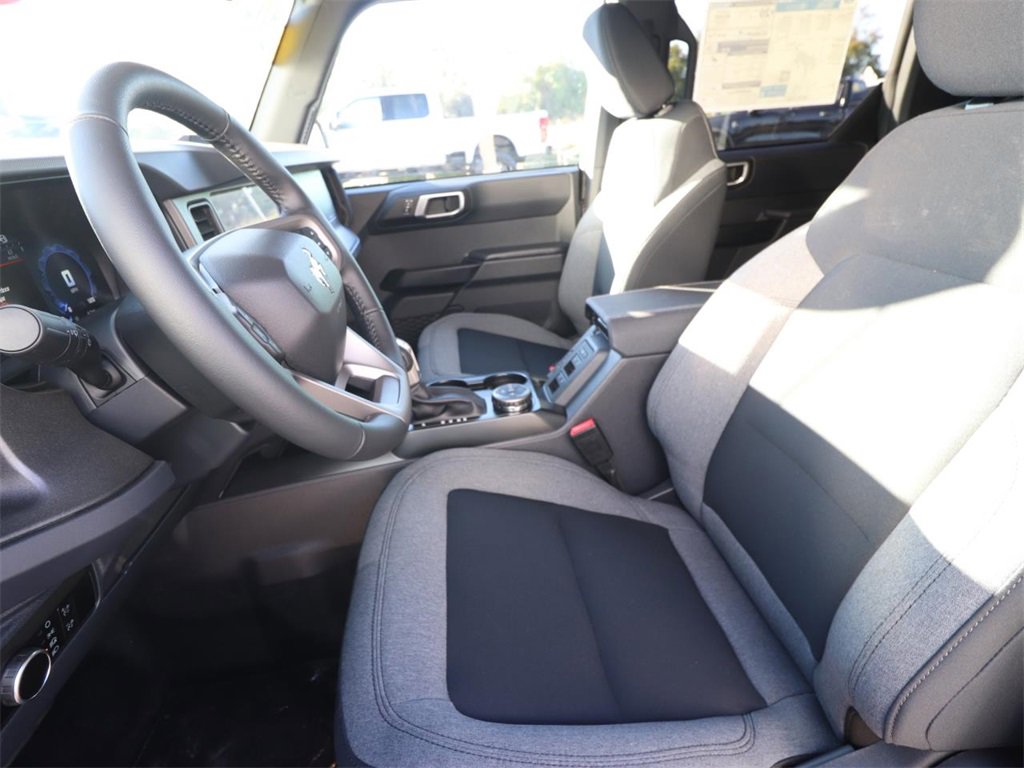 New 2025 Ford Bronco Big Bend image 2