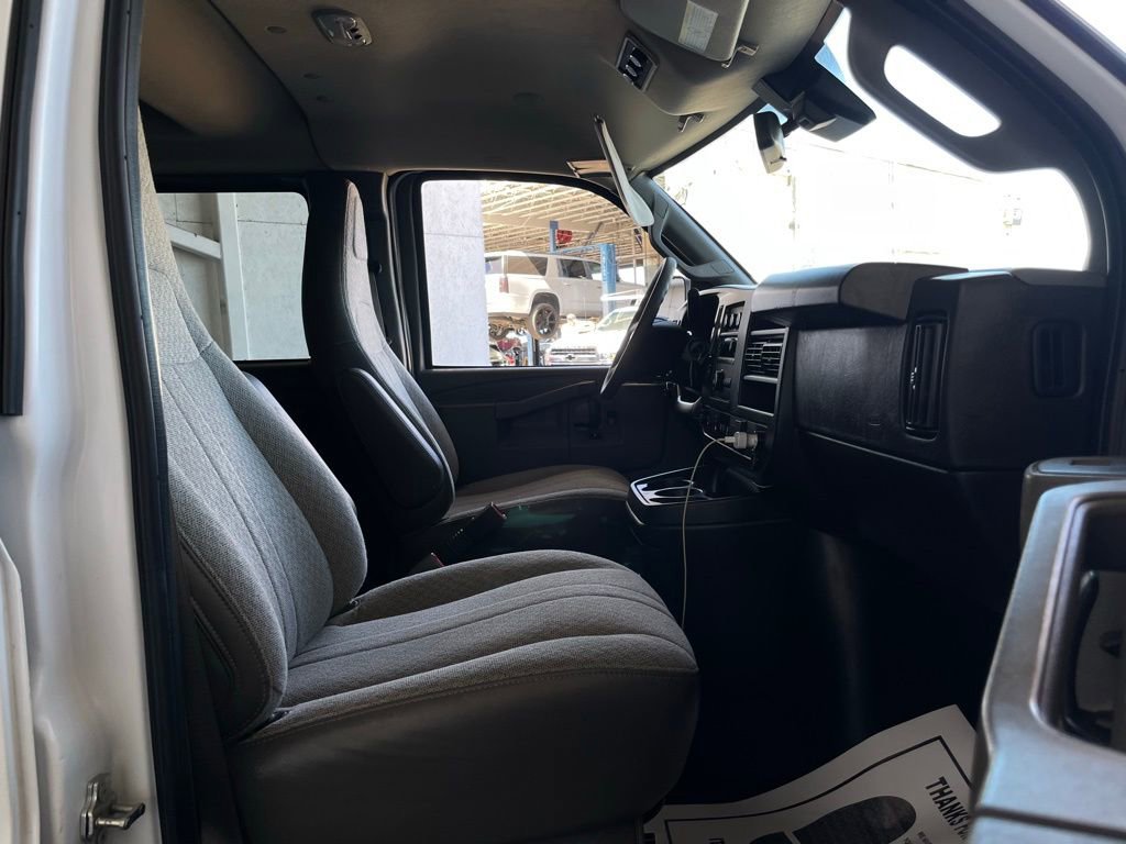 Used 2024 Chevrolet Express 3500 LT w/ LT Preferred Equipment Group image 13