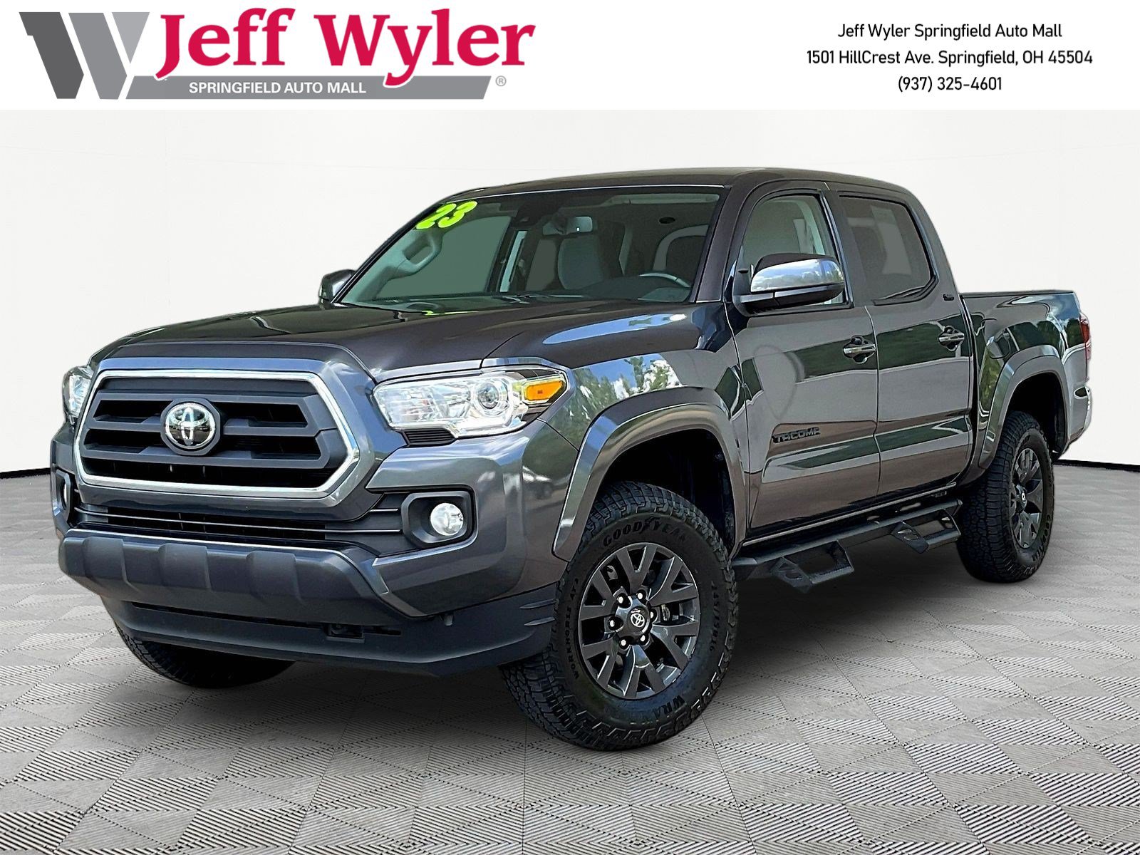 Used 2023 Toyota Tacoma SR5 AWD/4WD image 1