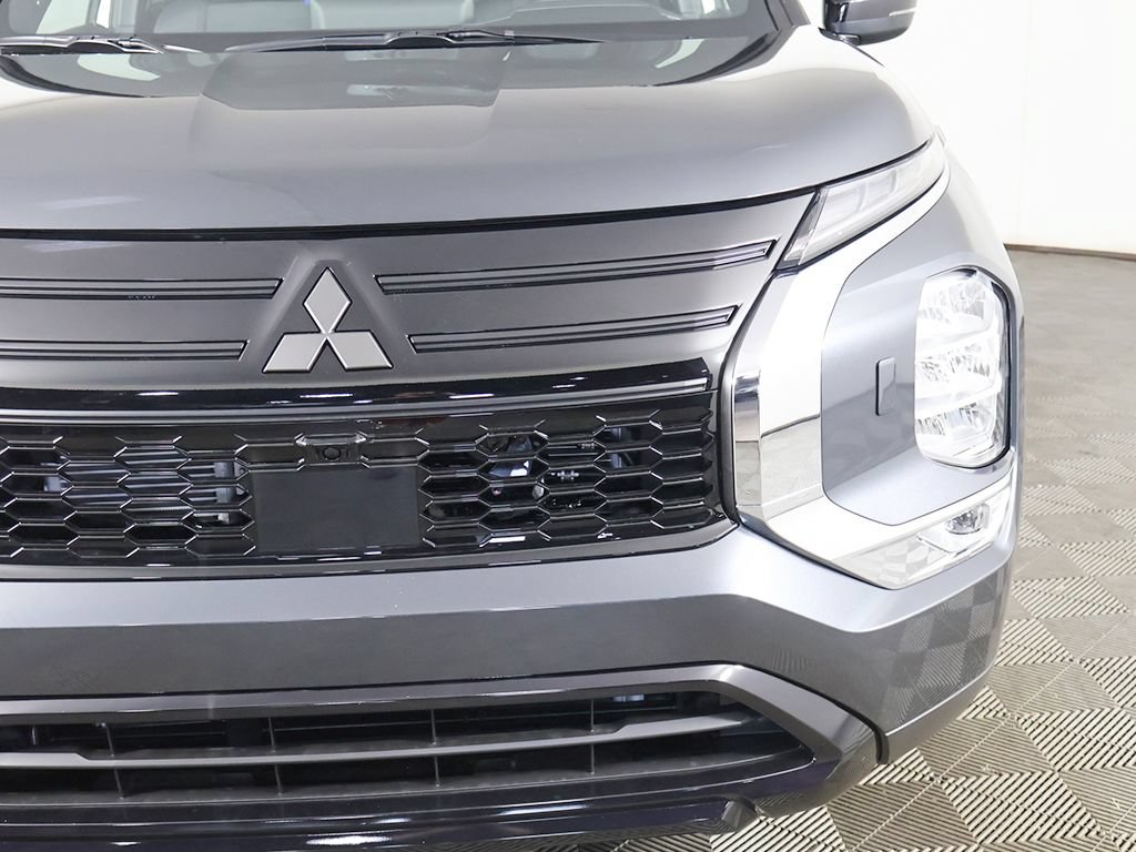 New 2026 Mitsubishi Outlander LE AWD/4WD image 14