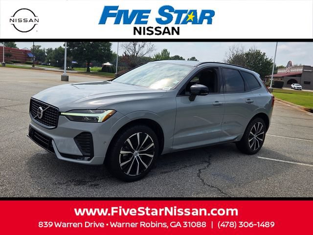 Used 2024 Volvo XC60 B5 Plus w/ Protection Package Premier AWD/4WD image 3