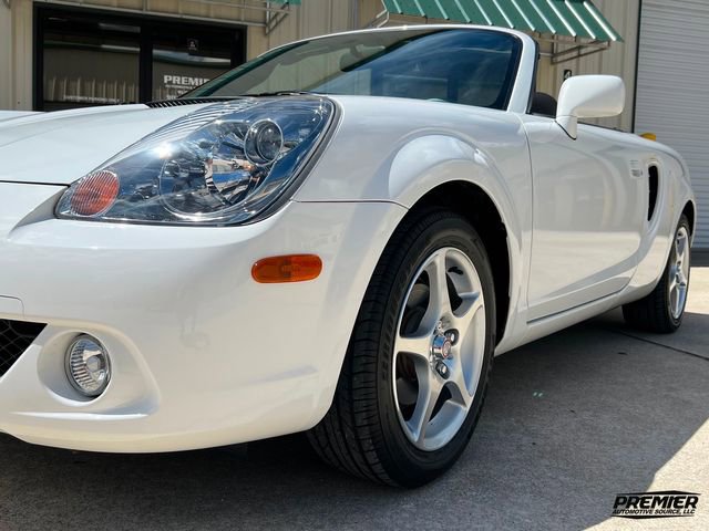 Used 2003 Toyota MR2 Spyder image 22