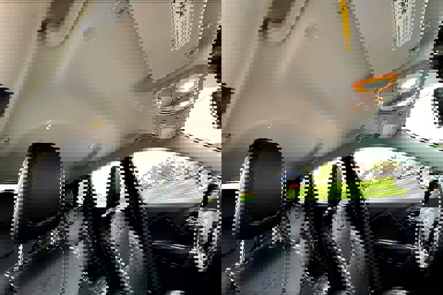 Used 2019 Jeep Cherokee Limited image 14