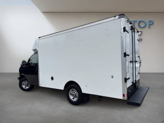 Used 2020 Chevrolet Express 3500 w/ Power Convenience Package RWD image 9