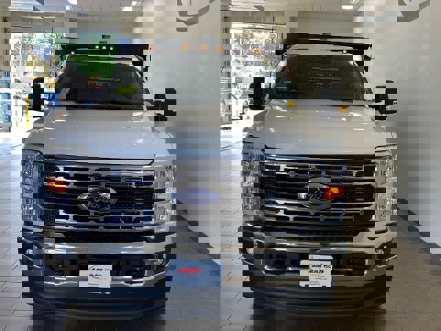 New 2025 Ford F350 XL w/ XL Chrome Package image 3