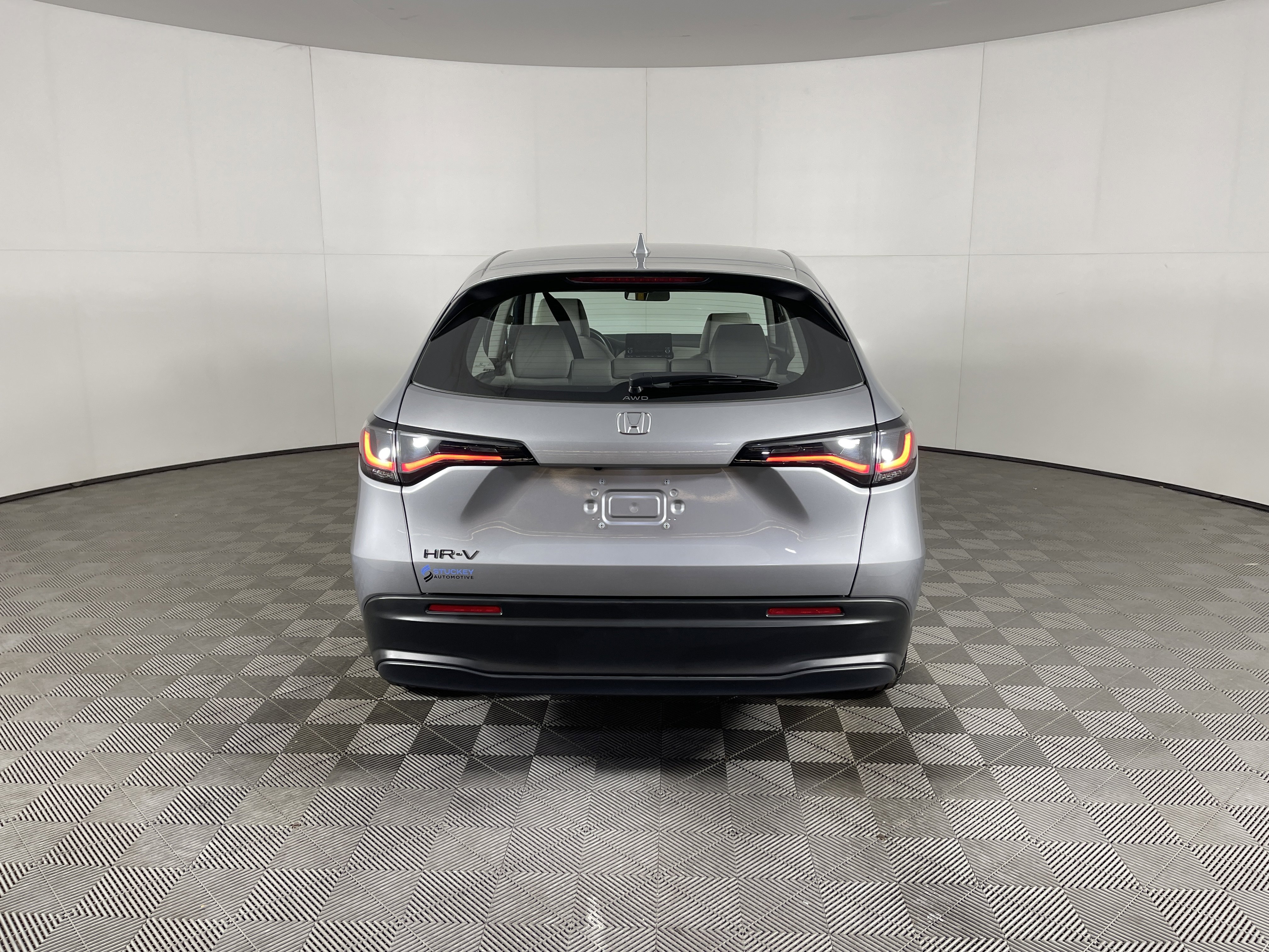 Used 2024 Honda HR-V LX image 4