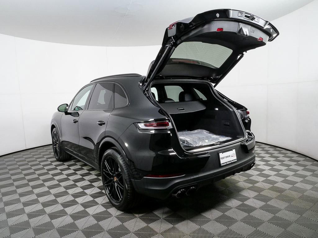 New 2026 Porsche Cayenne image 34