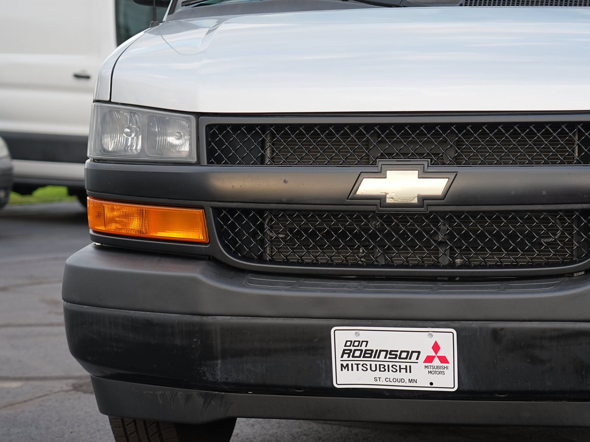 Used 2018 Chevrolet Express 2500 LS w/ Driver Convenience Package RWD image 10