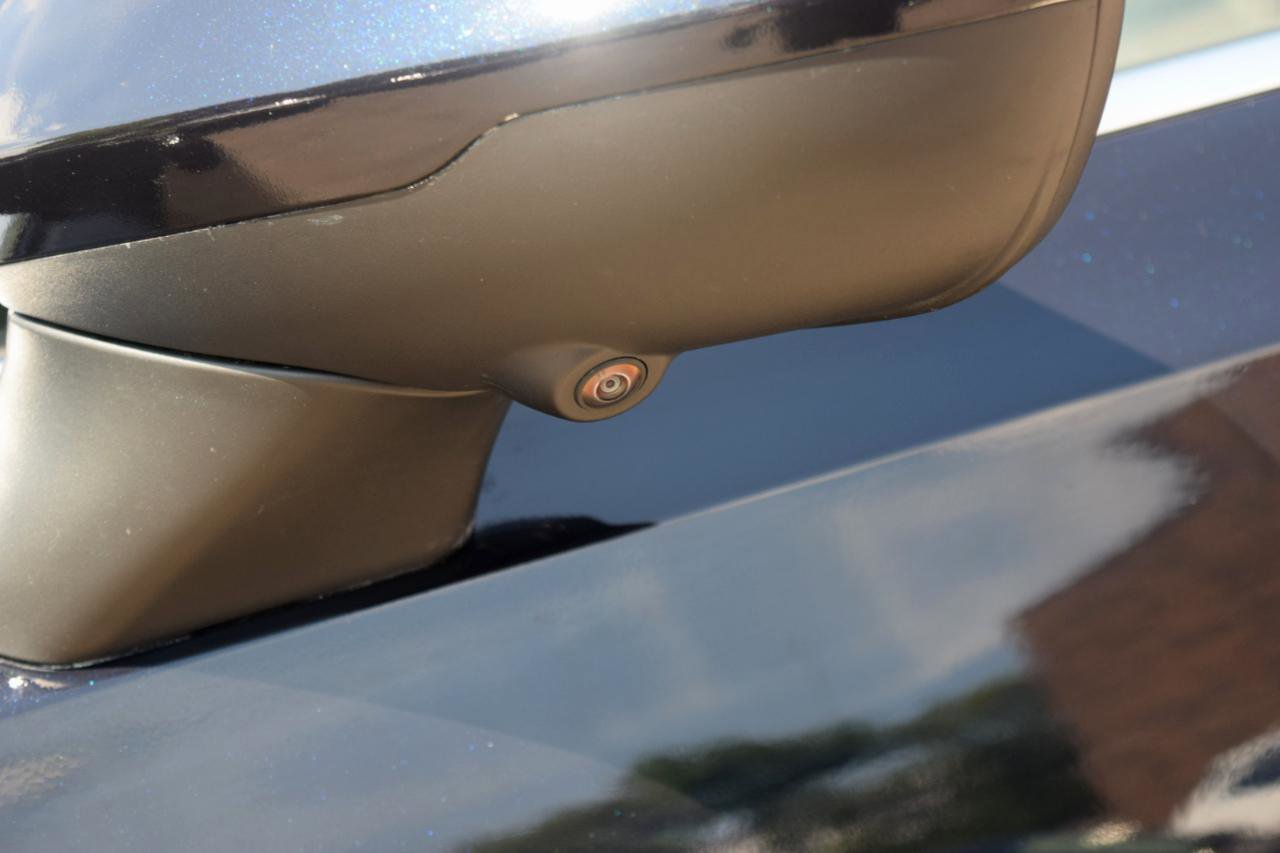 Used 2021 Buick Envision Avenir AWD/4WD image 18