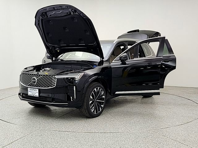 New 2026 Volvo XC90 B6 Plus w/ Protection Package image 9