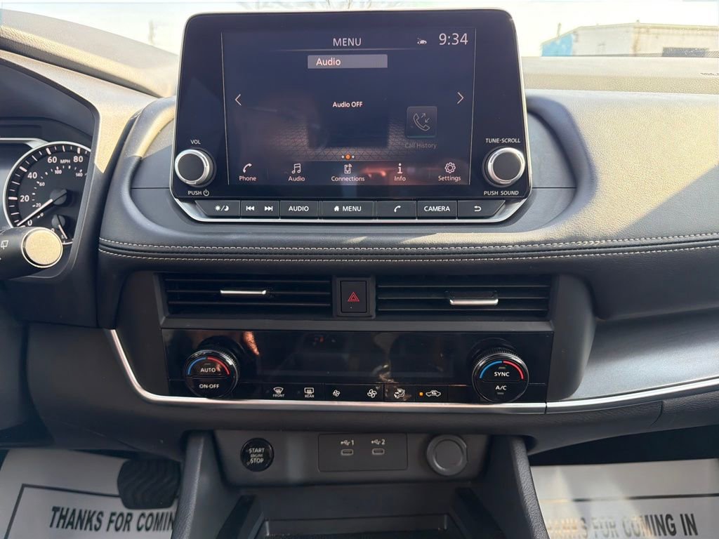 Used 2025 Nissan Rogue SV image 19