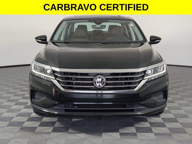 Used 2022 Volkswagen Passat 2.0T FWD image 3