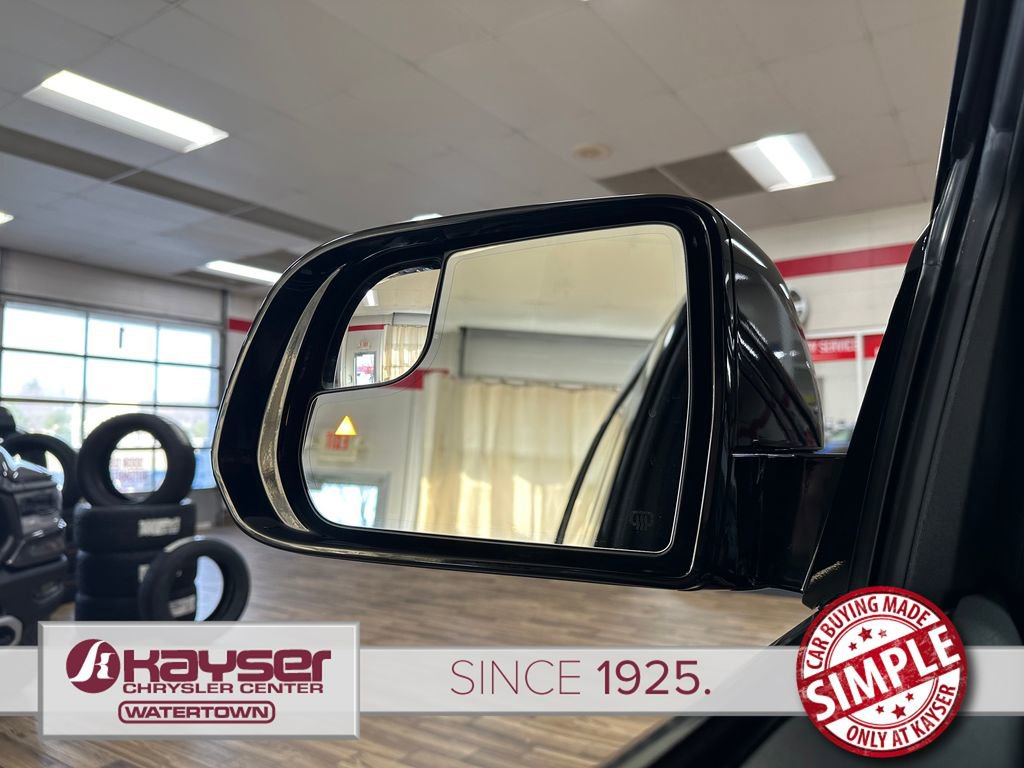Used 2023 Jeep Wagoneer Series II AWD/4WD image 8