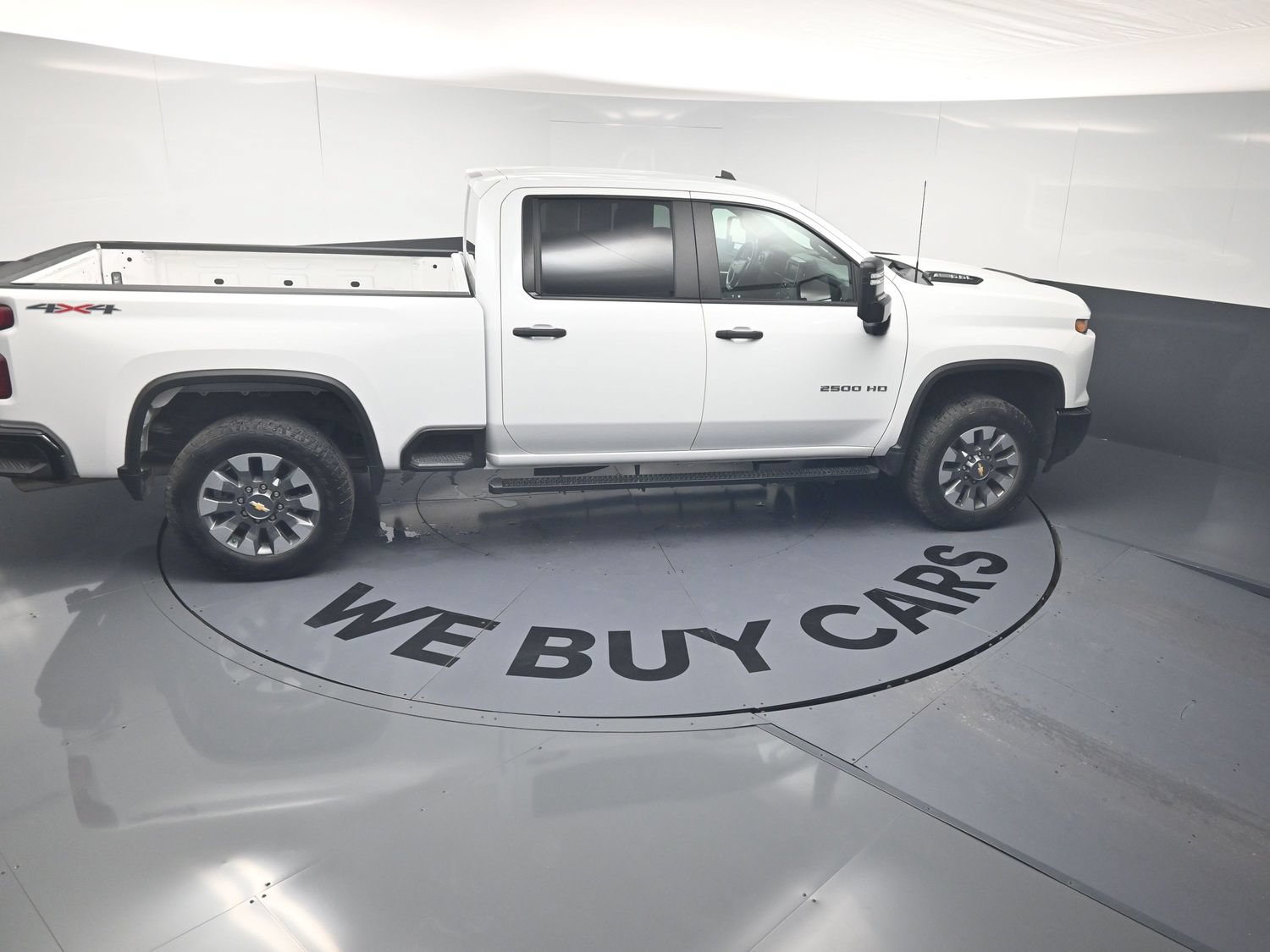 Used 2024 Chevrolet Silverado 2500 Custom w/ Custom Convenience Package AWD/4WD image 34