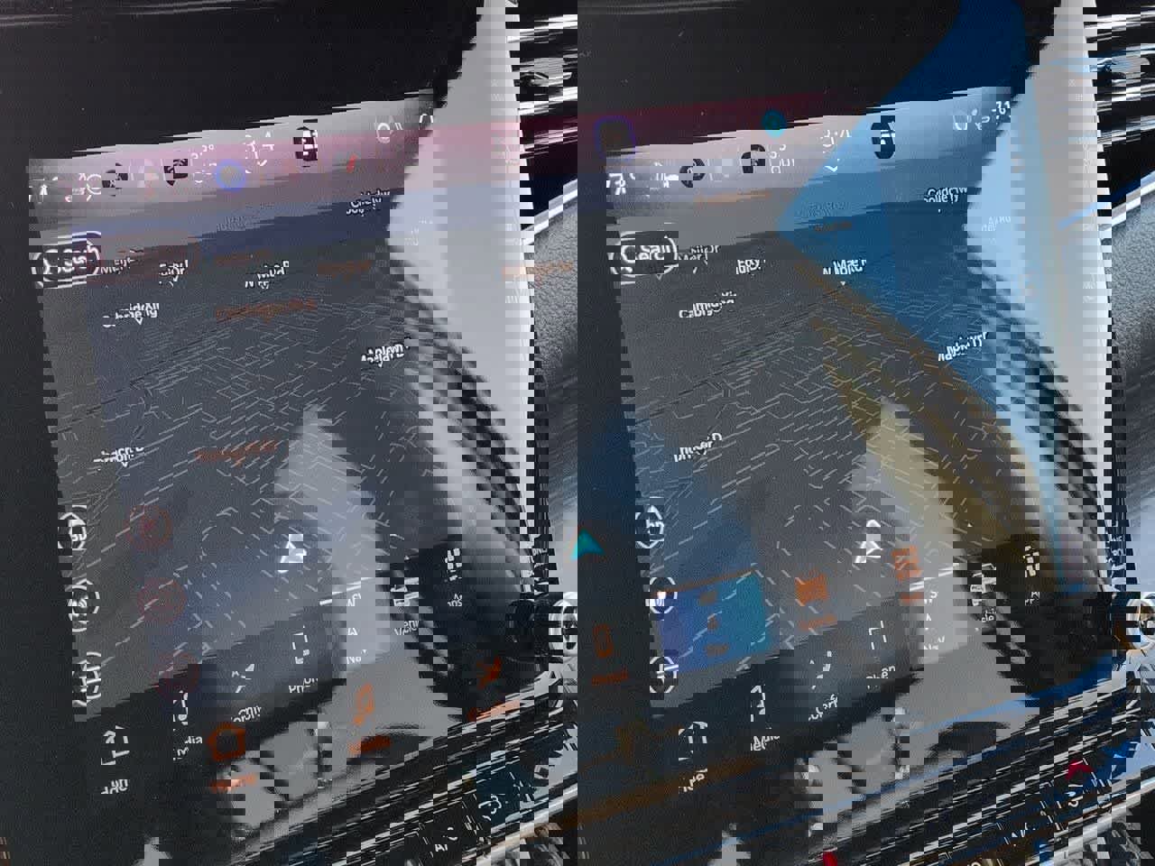 Used 2024 Jeep Wagoneer Series II w/ Flexible Seating Group image 28