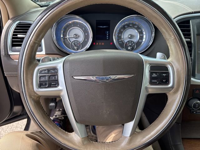 Used 2012 Chrysler 300 C Luxury Series image 17
