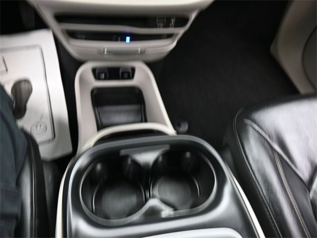 Used 2020 Chrysler Pacifica Touring-L Plus w/ Advanced Safetytec Group image 11